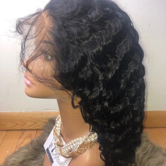 18” DEEP WAVE CURLY Lace Front Human Hair WIG NWT - Picture 1 of 8